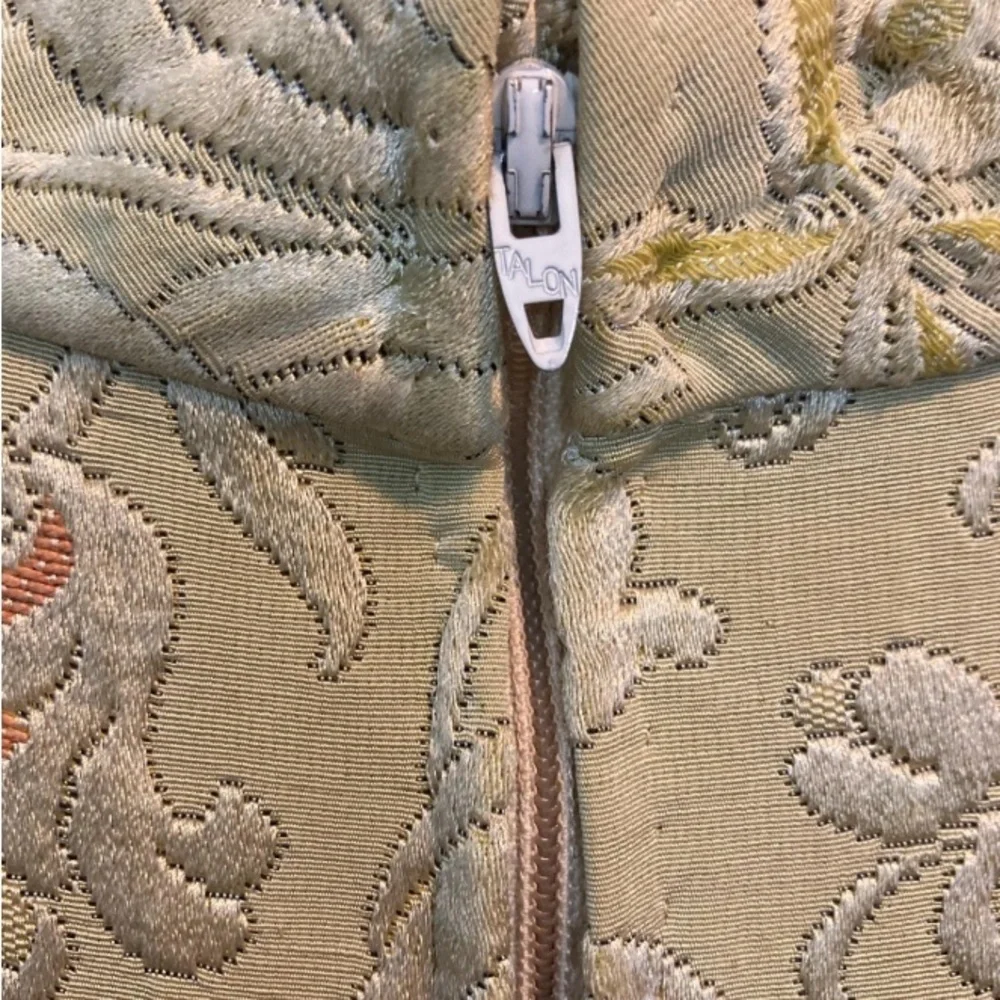 Vintage 1960’s Marie McCarthy for Larry Aldrich Brocade Mini Dress - Picture 10 of 11